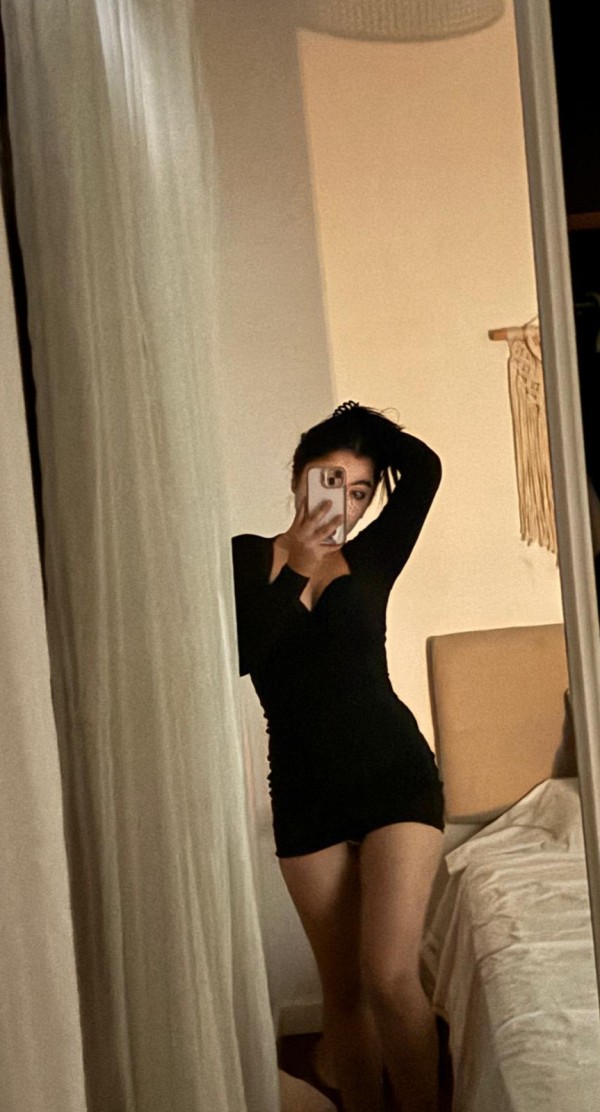 PEQUEÑA PERO TRAVIESA – COLOMBIANA EN SANTURCE