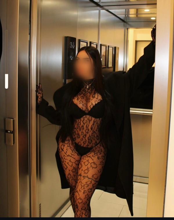VEN CONOCEME , sexy latina fiesta fiesta