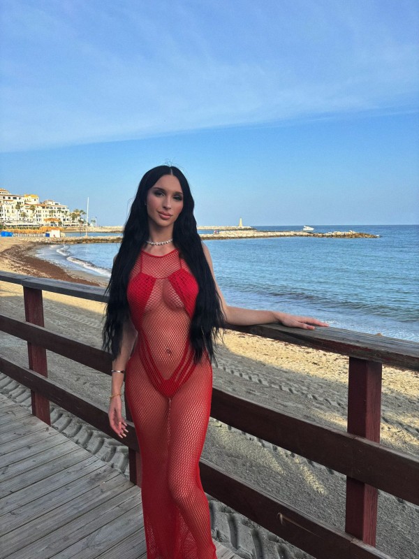 DANIELA UNA SEDUCTORA TRANS ESPAÑOLA