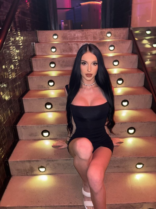DANIELA UNA SEDUCTORA TRANS ESPAÑOLA