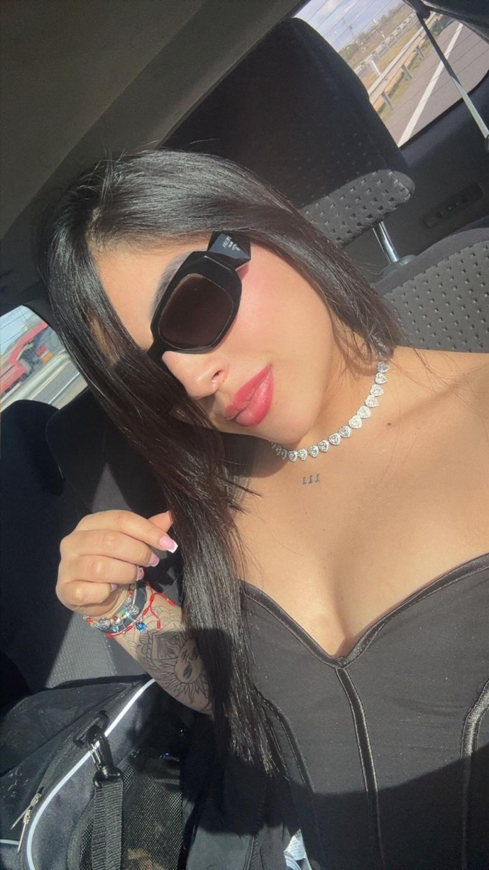Jovencita colombiana super dulce