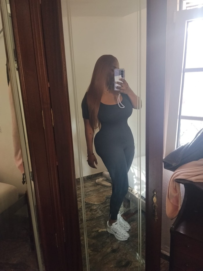 PAMELA, COLOMBIANA DULCE Y SENSUAL EN 7 PALMAS