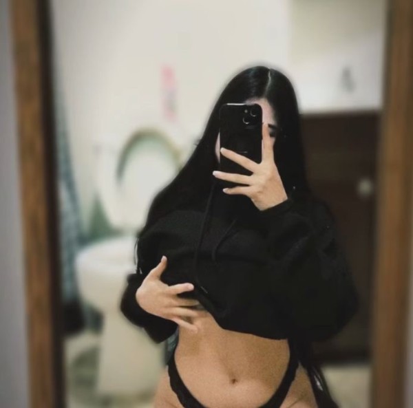 Hola papacito rico Soy Eva, recién llegada
