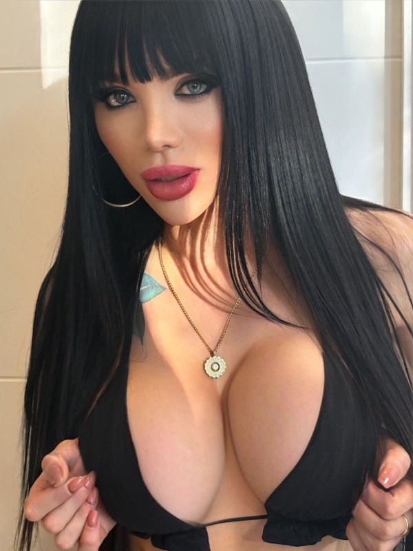 ImpresionanteTRANS recién llegada. Quiero SEXO!