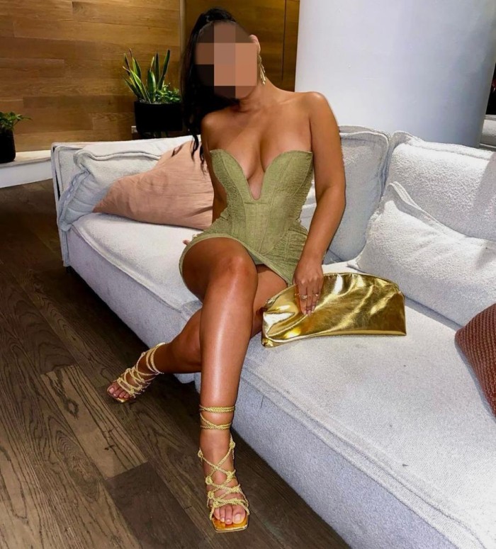 ARDIENTE SENSUAL COMPLACIENTE EN CIUDAD FALLERA