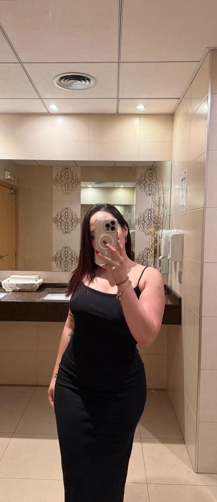 Ana – Joven colombiana llena de encanto en Zaragoza