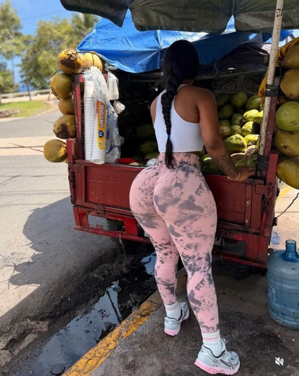 NOVEDAD COLOMBIANA UN CUERPAZO DE HEMBRA TE ESPERA.. // 24 H