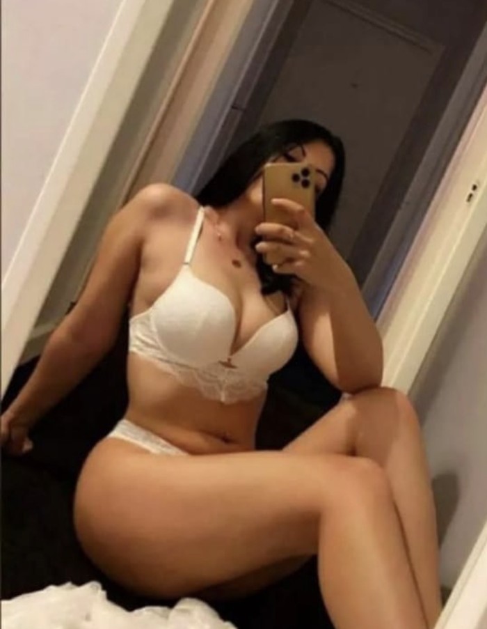 MADURA INSASIABLE SUPER CARIÑOSA IMPLICADA SEXY