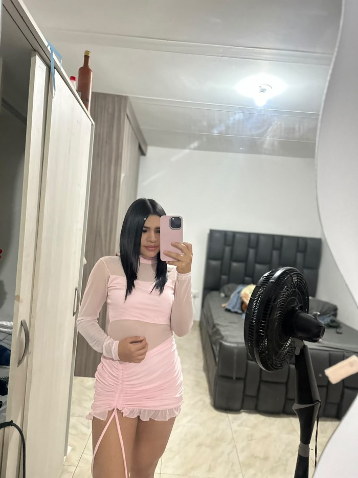 esta barbye jovencita busca su khen COLLBLANC