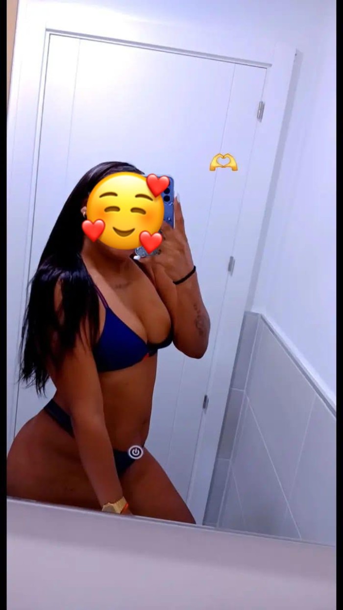 Novedad dulce 22 años tu mulata rica