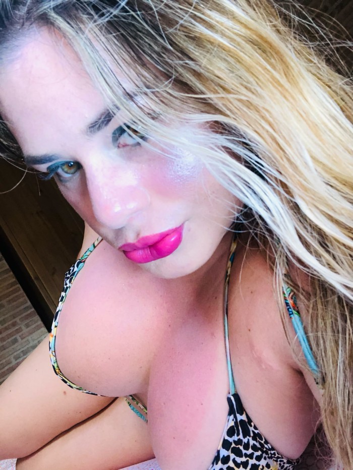 SOY LINKA, BRASILEÑA CALUROSA Y RESERVADA