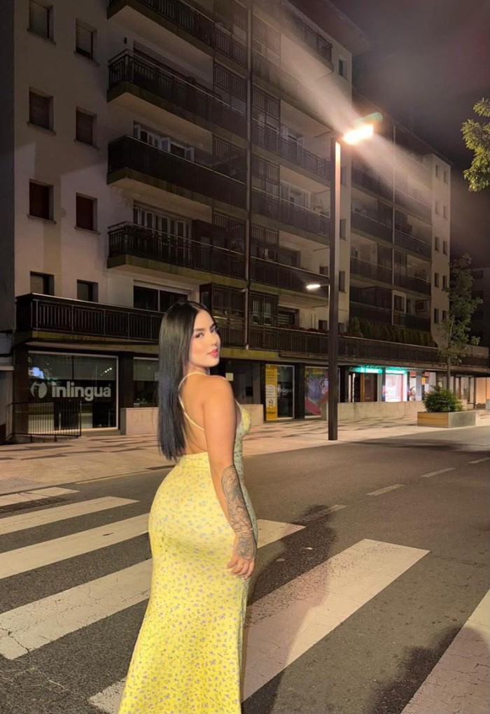 COLOMBIANA ARDIENTE FIESTERA NOVEDAD EN ZARAGOZA
