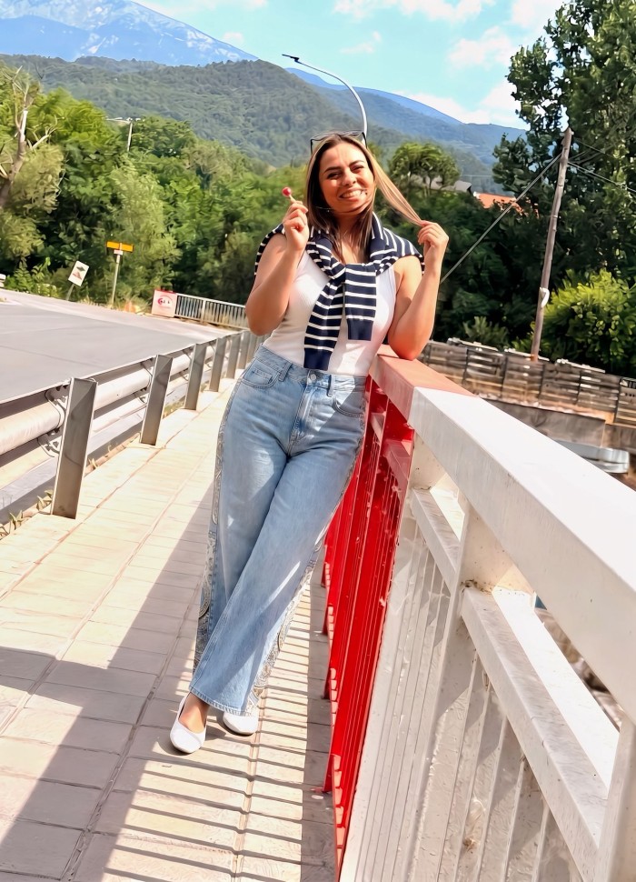 Chica agradable y muy sonriente, lo pasaremos geni