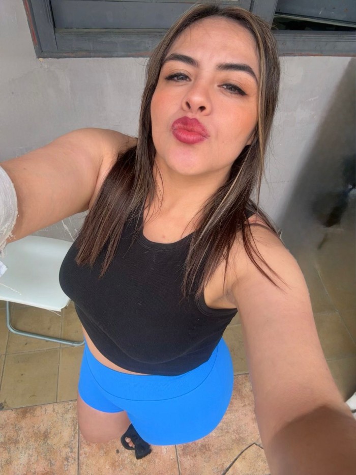 Chica agradable y muy sonriente, lo pasaremos geni