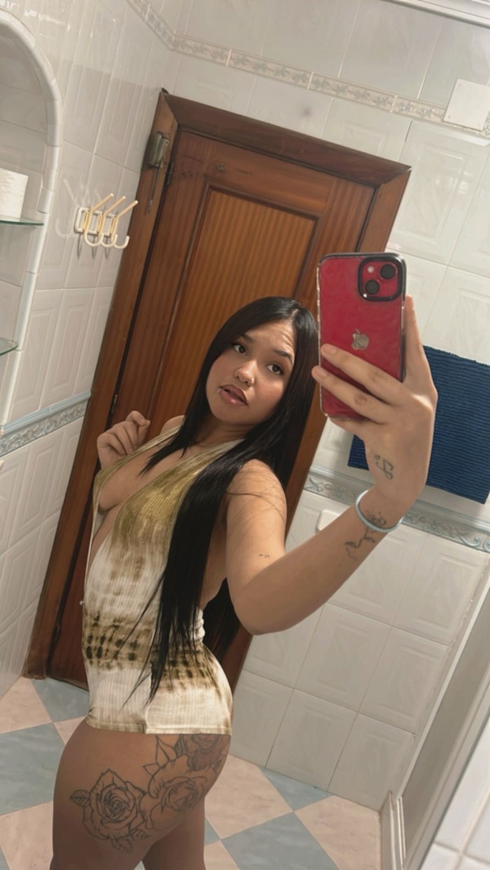 Colombiana cachonda y decidida – Salidas 24 horas