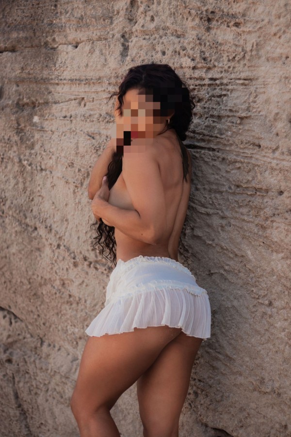 Latina rica en Puigcerda