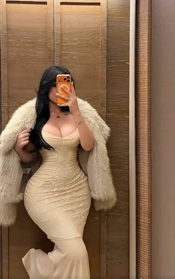 CHICA ÁRABE MUY COMPLACIENTE