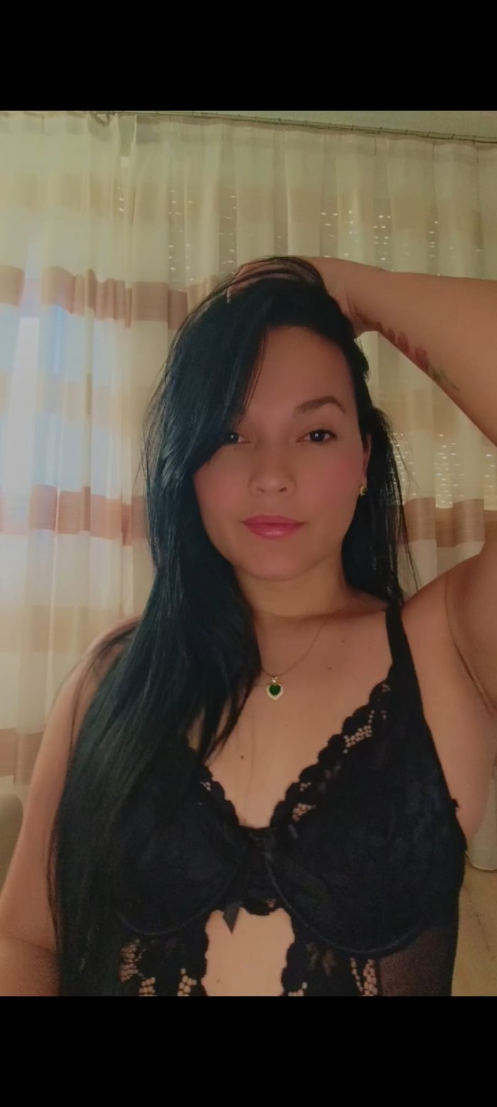 ESPECTÁCULO DE COLOMBIANA… BOMBA SEXUAL Y LECHERA