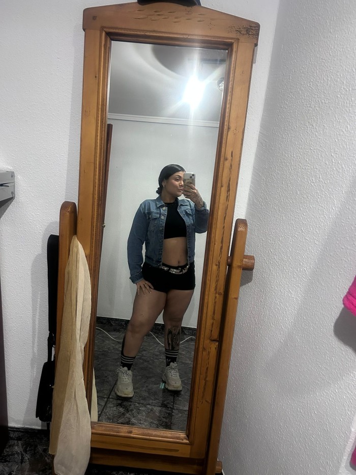FRANCES SALIVADO SEXO A TOPE MUY FIESTERA