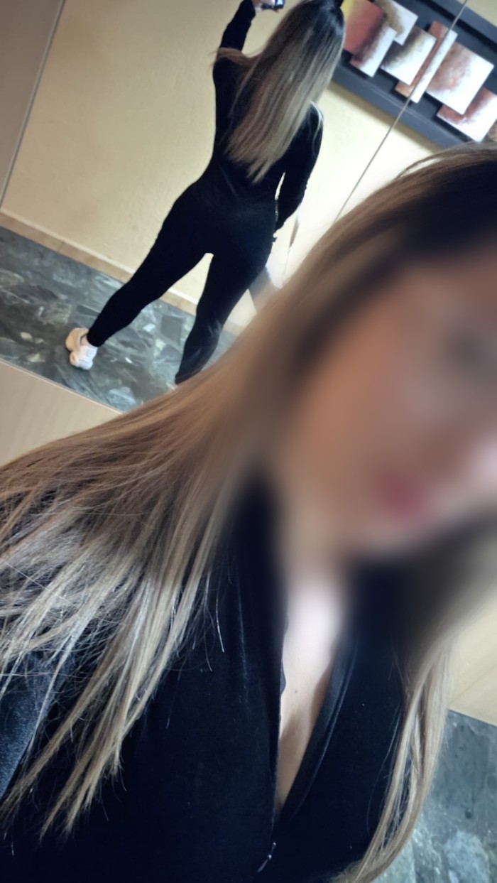 PRECIOSA Y AUNTENTICA SOLO SALIDAS EN BARCELONA