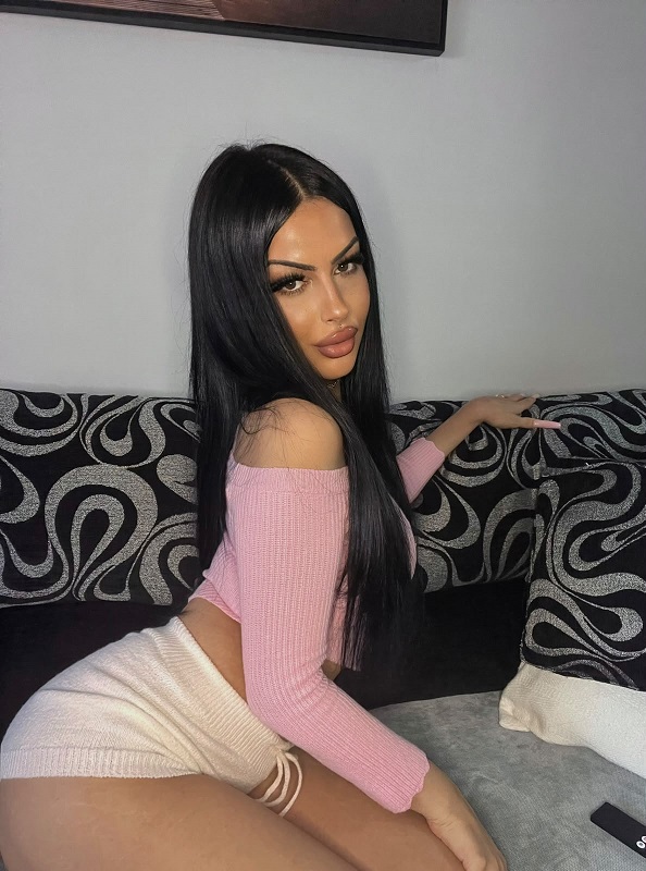 CHICA TRANS ESPAÑOLA 20 AÑITOS Y NUEVA EN LA ZONA