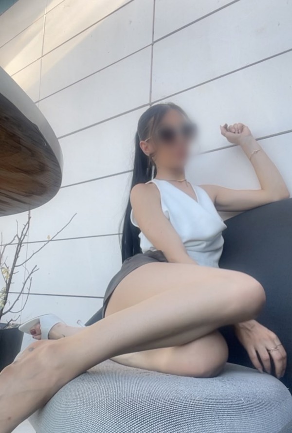 CRISTINA,ESPAÑOLA DELGADITA DE 24 AÑOS INDEPENDIENTE