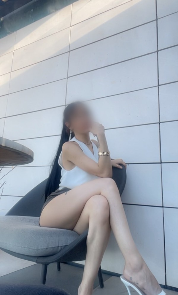 CRISTINA,ESPAÑOLA DELGADITA DE 24 AÑOS INDEPENDIENTE