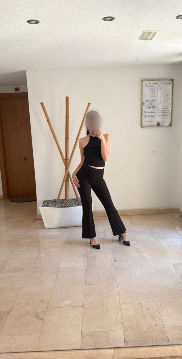 CRISTINA,ESPAÑOLA DELGADITA DE 24 AÑOS INDEPENDIENTE