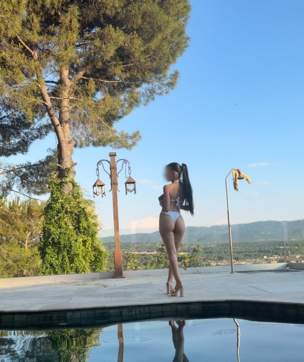 CRISTINA,ESPAÑOLA DELGADITA DE 24 AÑOS INDEPENDIENTE