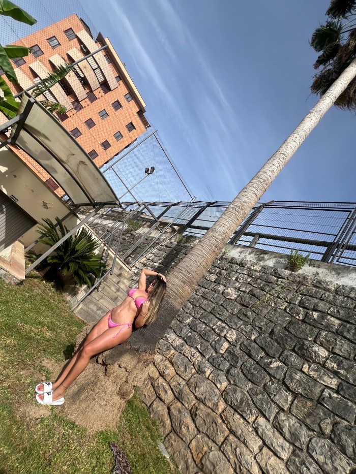 Nueva en tu zona latina caliente