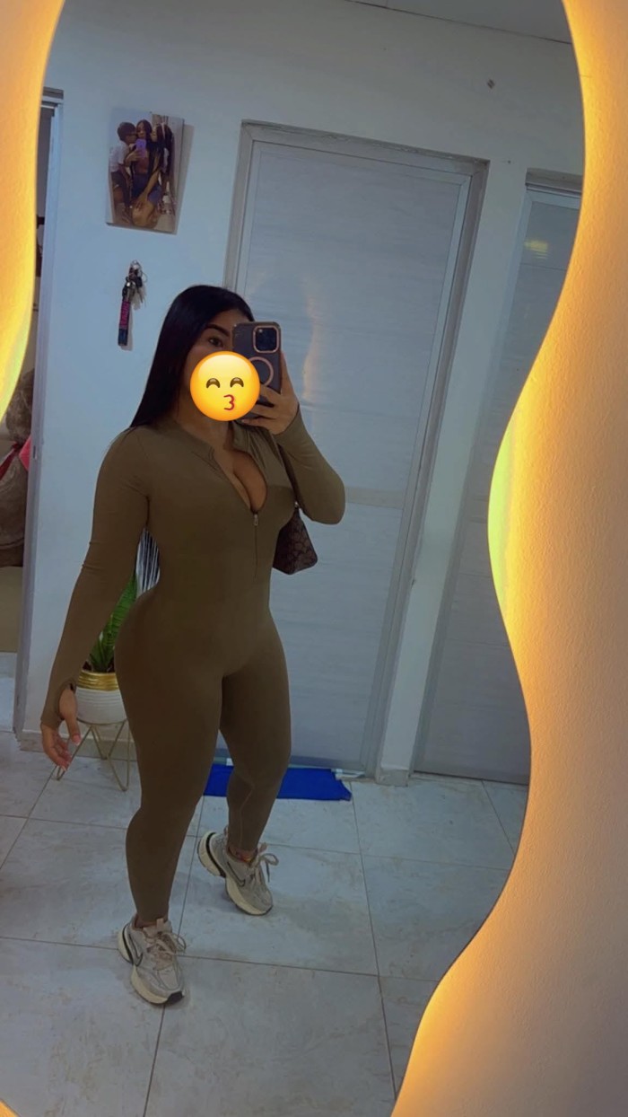 COÑITO CALIENTE Y APRETADITO MORENITA ARDIENTE 24h