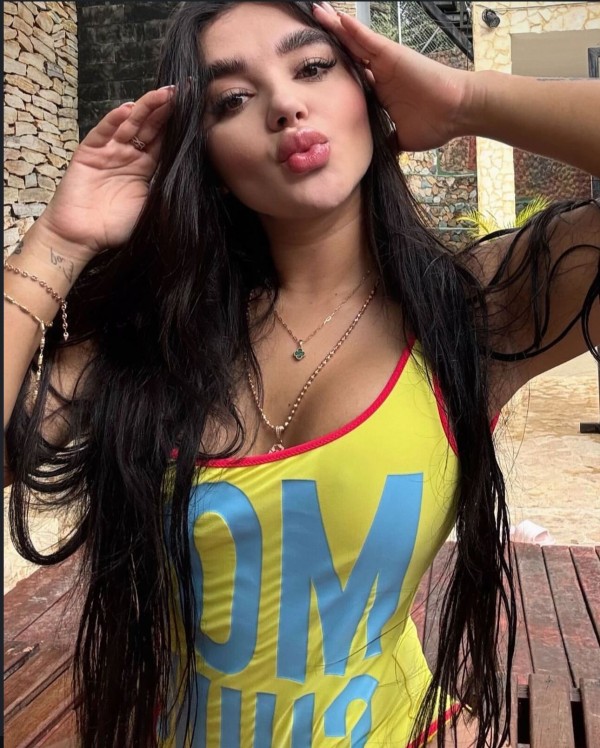 Latina, muy caliente