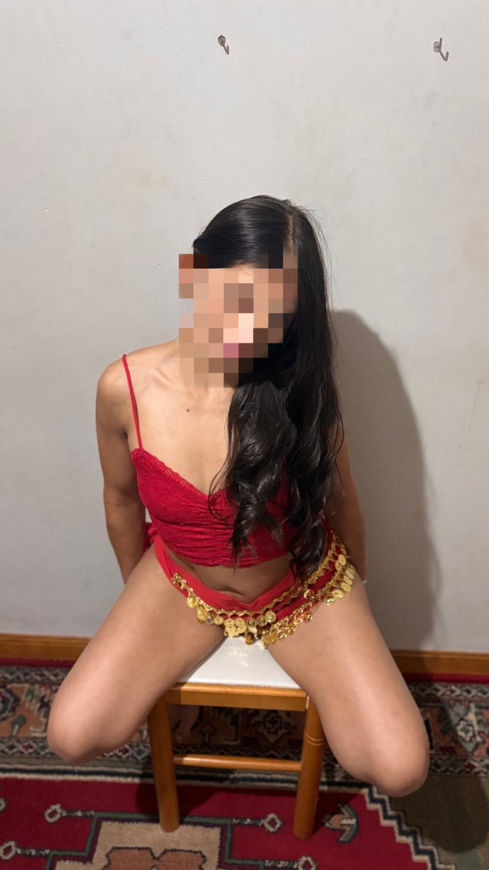 FIESTERA, DIVERTIDA Y SIEMPRE LISTA PARA SORPRENDE
