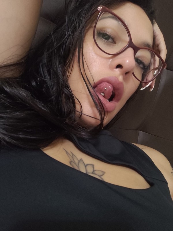 SOY EIMY  ME ENCANTA EL MORBO, COMPLACIENTE CON RESEÑAS BUENAS !!!!