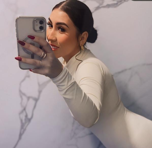 CUERPAZO DE INFARTO BELLA CURVAS HERMOSA