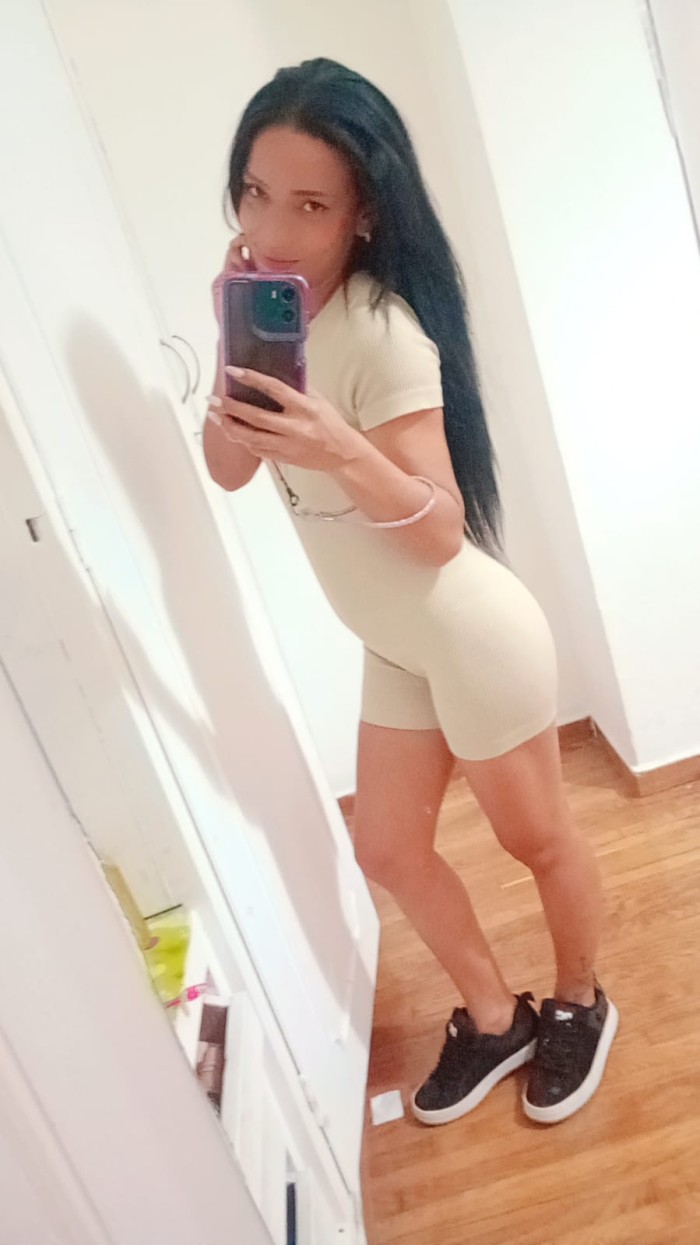 Una diablita para momentos ardientes