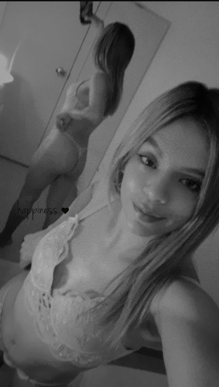 Espectacular jovencita muy fiestera en Liaño
