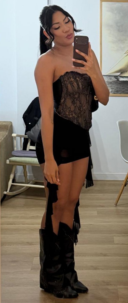 Te espera una noche de placer,emoción y fiesta..