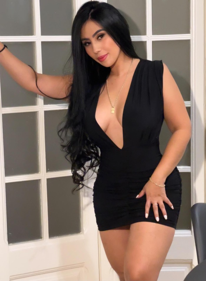 SUPER NOVEDAD EN LA LINEA. BELLISIMA COLOMBIANA.