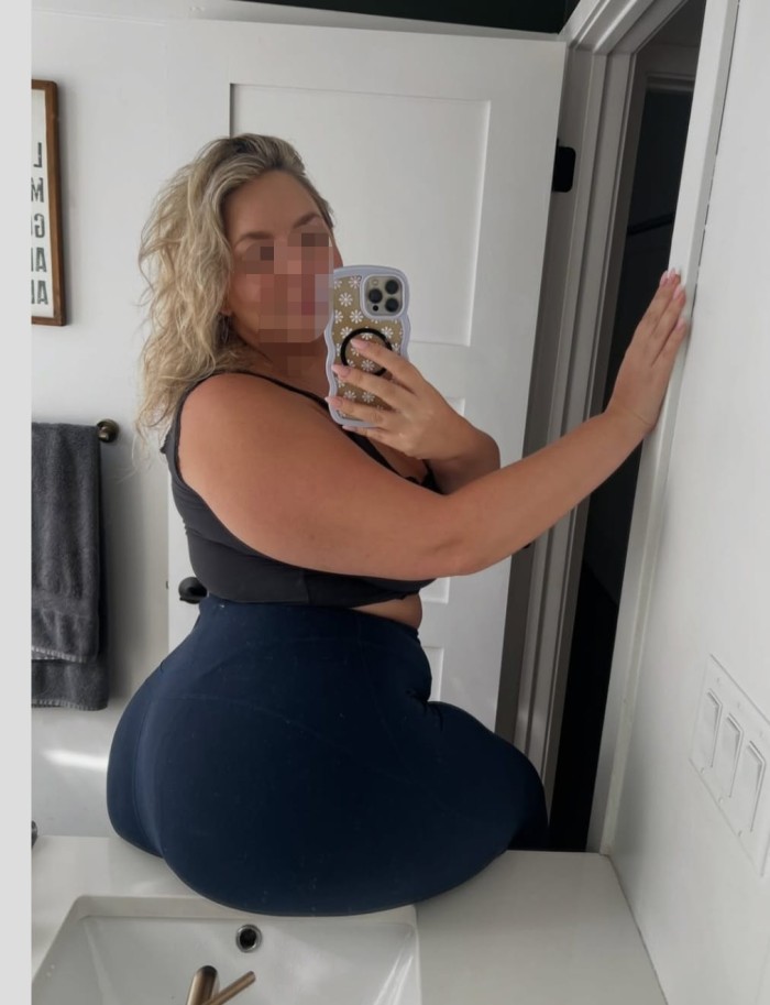RUBIA PRECIOSA CURVIS PURO MORBO Y PLACER
