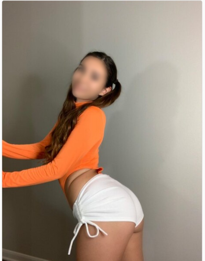 COLOMBIANA RICA MUCHA FIESTA