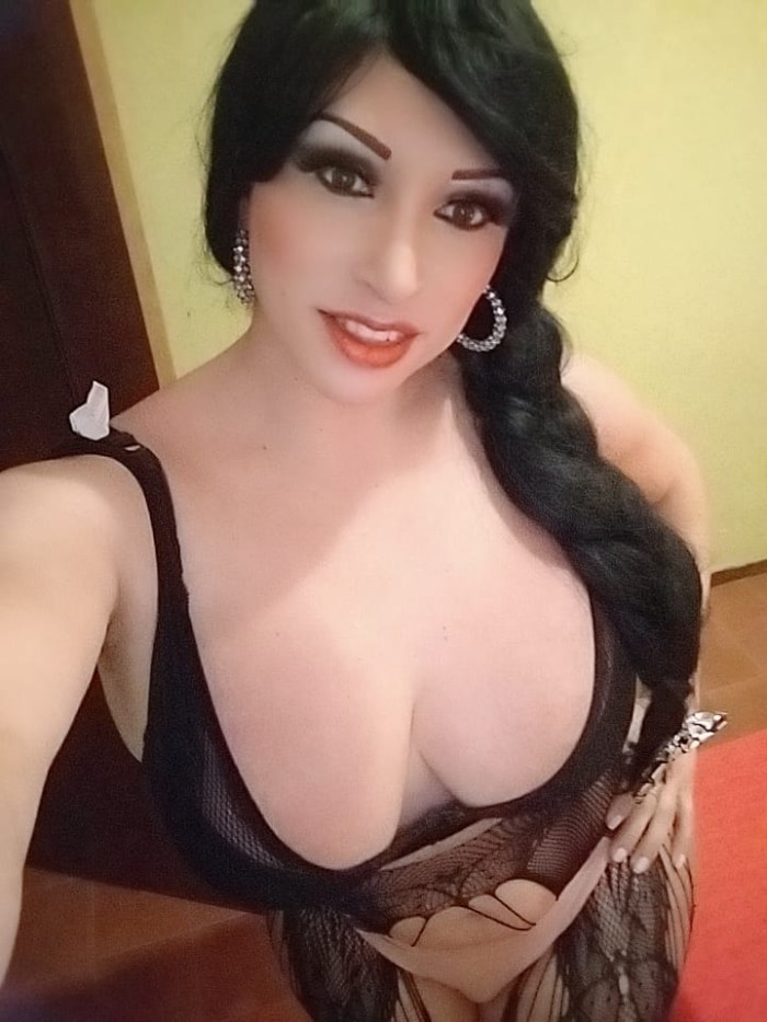 NOVEDAD GUARRA Y VEN Y TE CORRES ENCIMA MIO