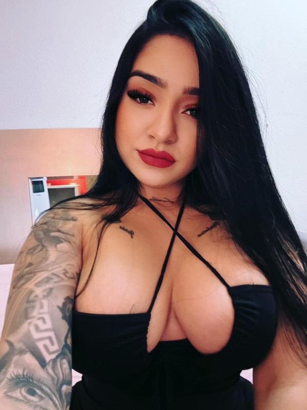 QUEREMOS LECHE SOMO UNAS CACHONDAS