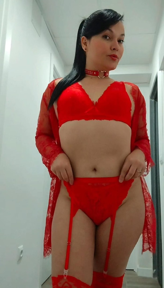 TRANS MUY FEMENINA CARIÑOSA Y ENTREGADA!!!