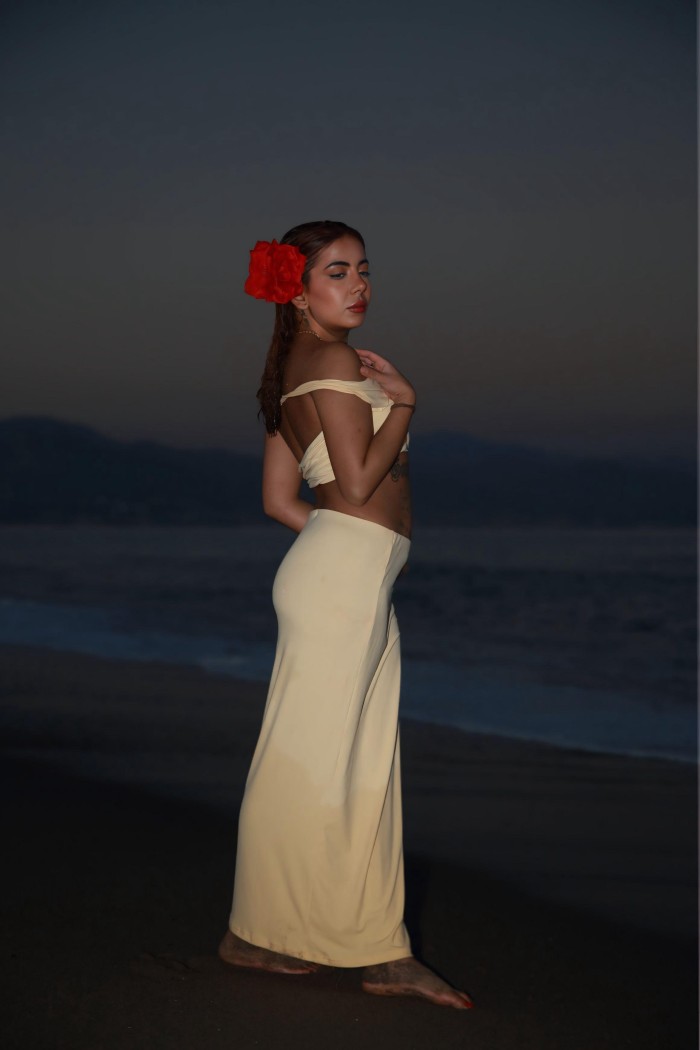 NOVEDAD LUCIA JOVENCITA ESPAÑOLA MUY RICA SOLO UNOS DIAS 643198758