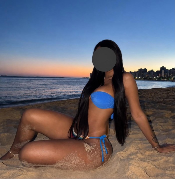 SENSUAL ARDIENTE COMPLACIENTE BOMBA DE SEXO