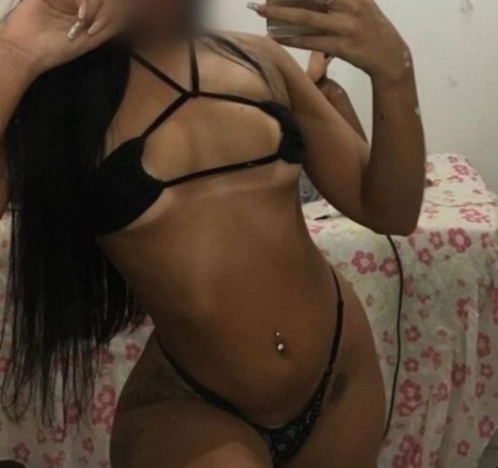 SENSUAL ARDIENTE COMPLACIENTE BOMBA DE SEXO