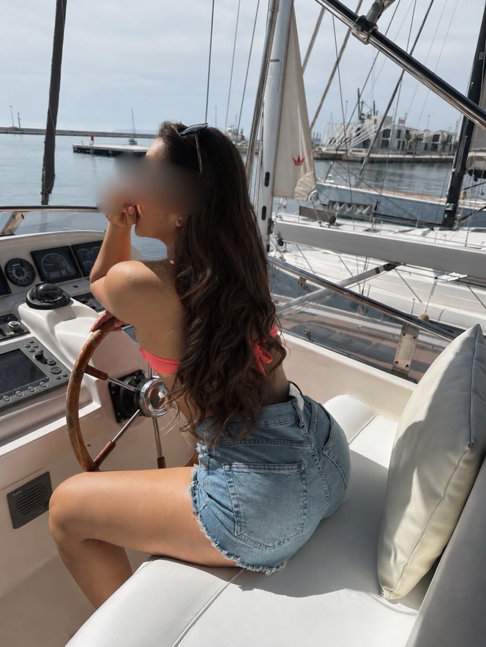 Lujuria en esta latina con rasgos asisticos