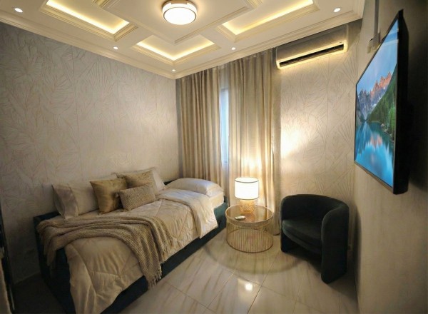 ATIENDE 24H ALQUILER HABITACIÓN POR SEMANA