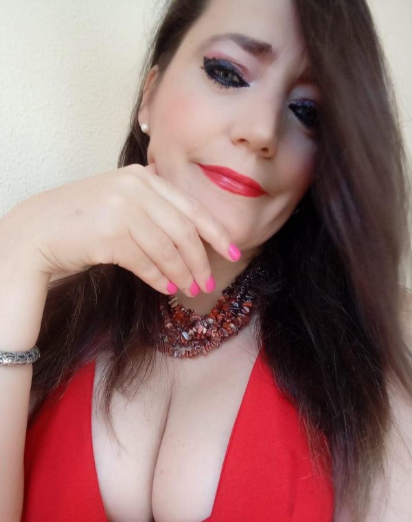 TE APETECE SALIR DE RUTINA? FIESTA, CACHONDEO, SEXO…